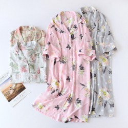 New men's pajamas, pure cotton double-layer gauze, thin short-sleeved, plaid, soft, loose loungewear two-piece set.